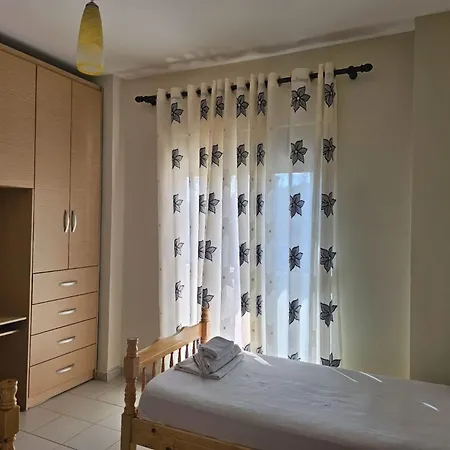 Albania Dream Holidays * סרנדה