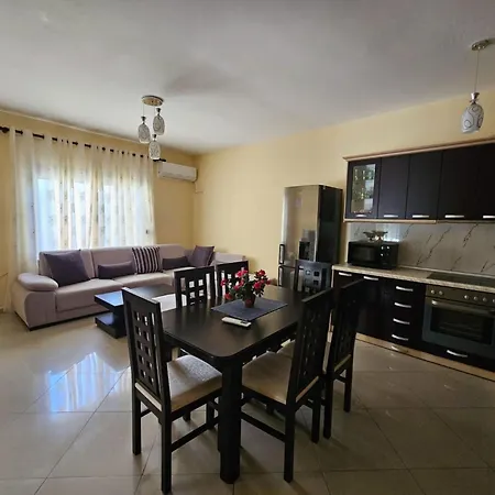 Albania Dream Holidays * סרנדה